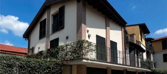 2 rooms Apartment in Nerviano, Italy No. 7903 2