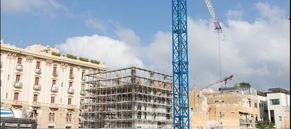 مكتب في Lecce, Italy 120متر مربع رقم 96780 49