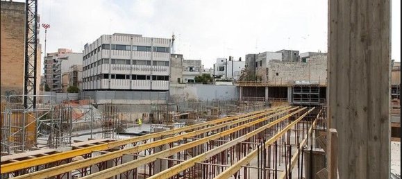 مكتب في Lecce, Italy 120متر مربع رقم 96780 50