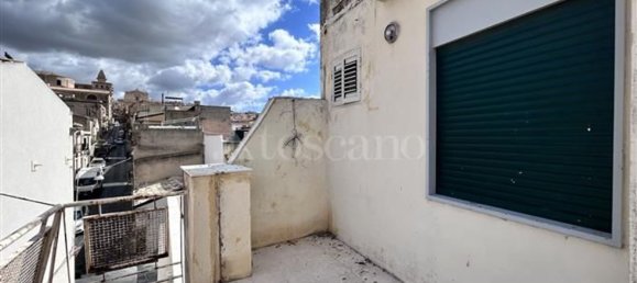 5-Zimmer Wohnung in Noto, Italy, Nr. 299040 2
