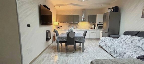 2 bedrooms Apartment in Naples, Italy No. 33962 10