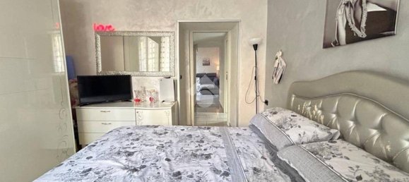 2 bedrooms Apartment in Naples, Italy No. 33962 21