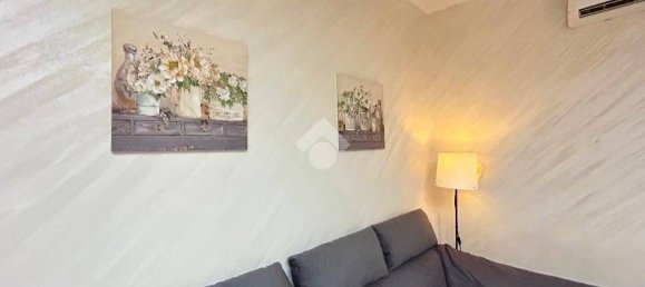 2 bedrooms Apartment in Naples, Italy No. 33962 11