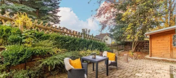 Здание с 10 комнатами в Цвиккау, Германия № 196240 2