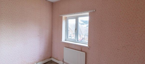 Дом с 3 спальнями в Ярм, Великобритания № 2040 10