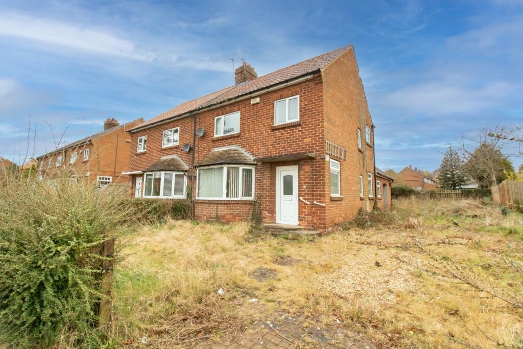 Дом с 3 спальнями в Ярм, Великобритания № 2040