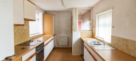 Дом с 3 спальнями в Ярм, Великобритания № 2040 6