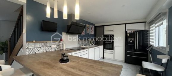 4 bedrooms House in Coubron, France No. 360118 3