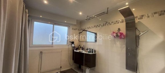 4 bedrooms House in Coubron, France No. 360118 10