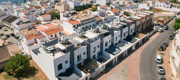 3 bedrooms Townhouse in Santa Luzia, Portugal No. 315918 33