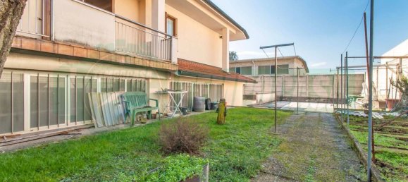 3 bedrooms Villa in Lainate, Italy No. 72317 14