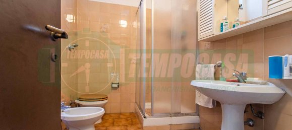 3 bedrooms Villa in Lainate, Italy No. 72317 8