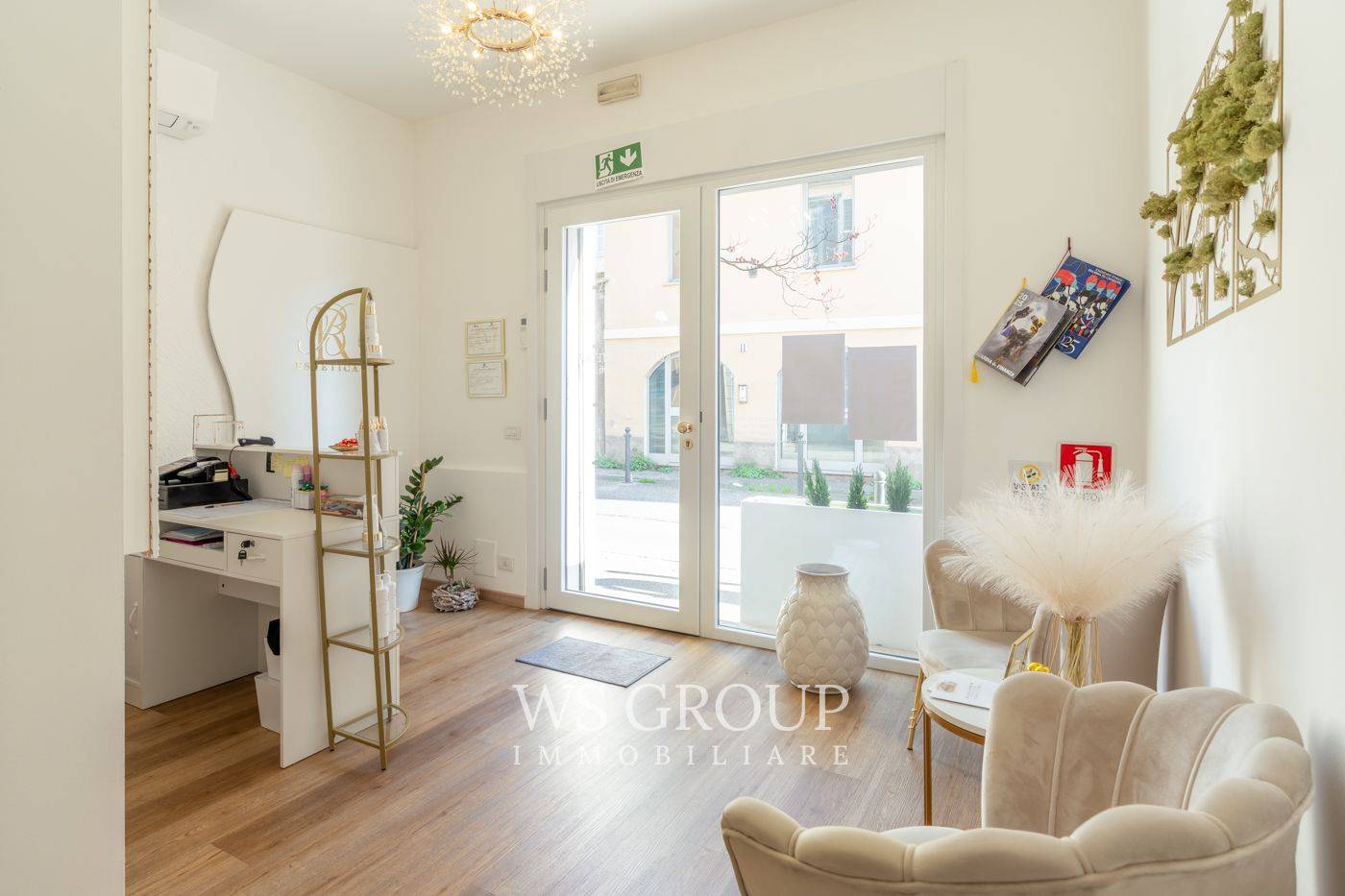 Imóvel comercial de 3 divisões em Monza, Italy N.º 12435