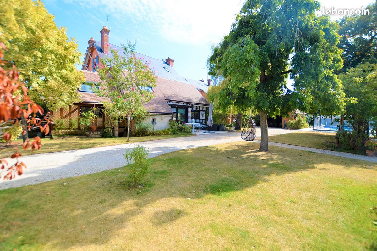 Casa T7 em Yvoy-le-Marron, France N.º 44095