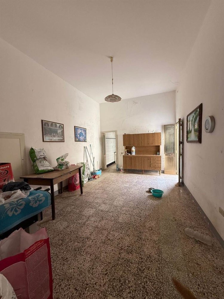 Квартира с 4 спальнями в Martano, Италия № 334508