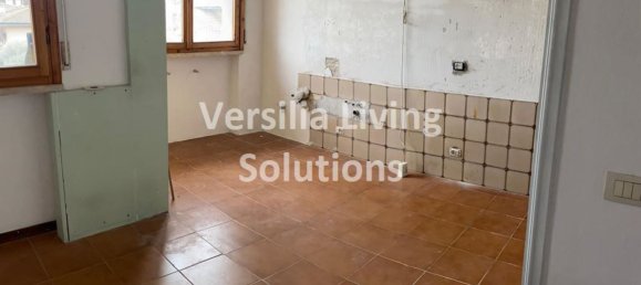 3-salle Appartement à Viareggio, Italy No. 11359 3