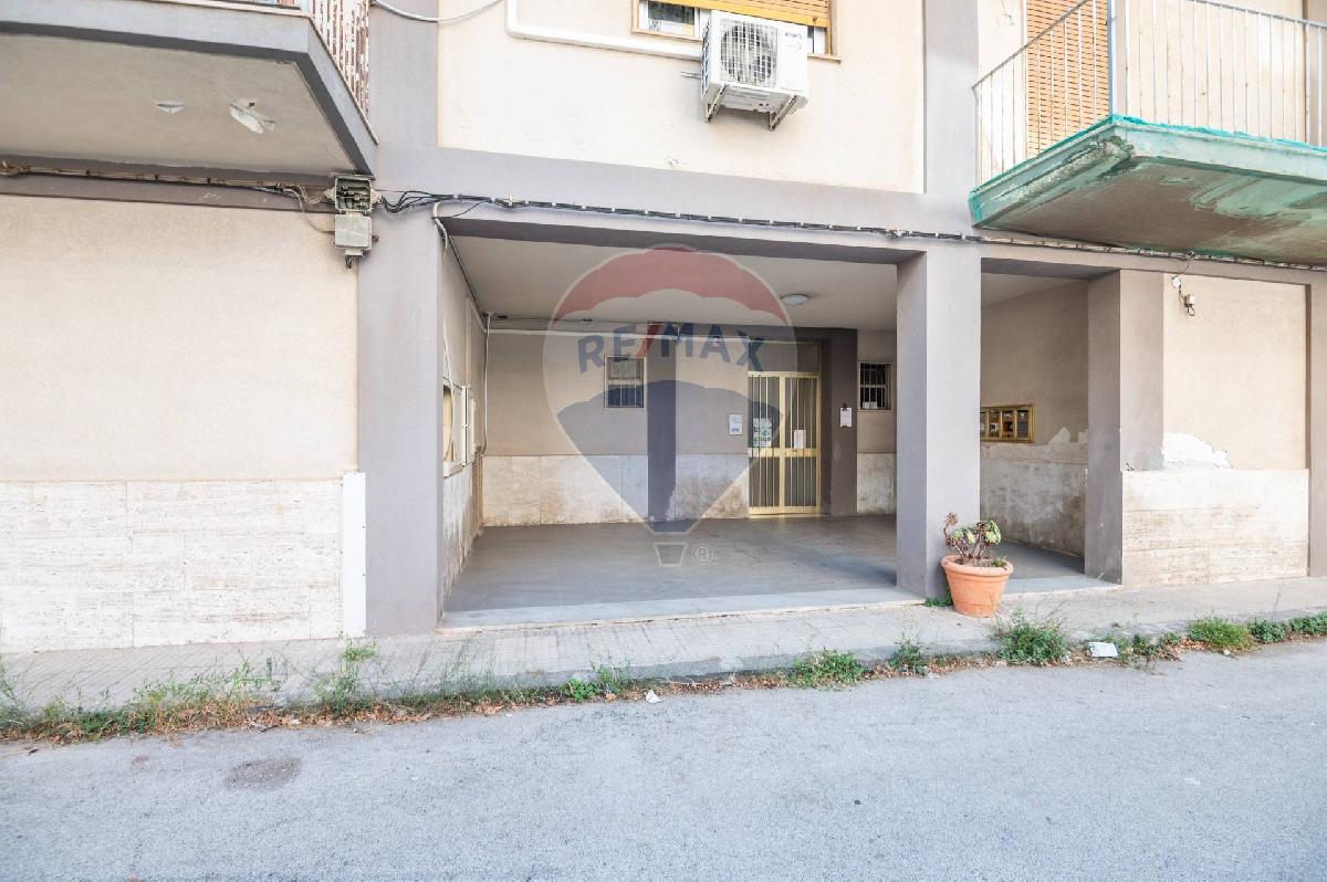 3 bedrooms Apartment in Syracuse, Italy No. 329221