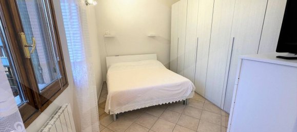 2 rooms Apartment in Bologna, Italy No. 29293 10