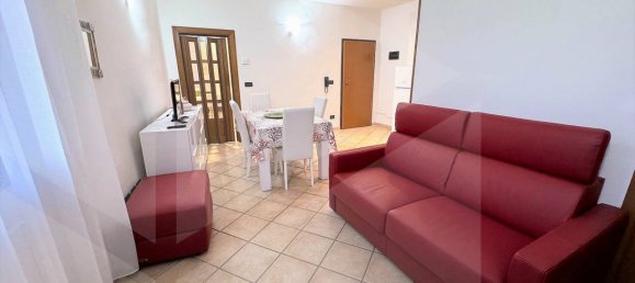 2 rooms Apartment in Bologna, Italy No. 29293 4