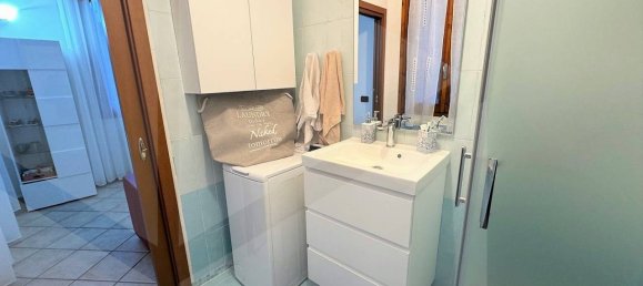 2 rooms Apartment in Bologna, Italy No. 29293 17