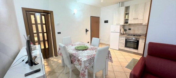 2 rooms Apartment in Bologna, Italy No. 29293 5