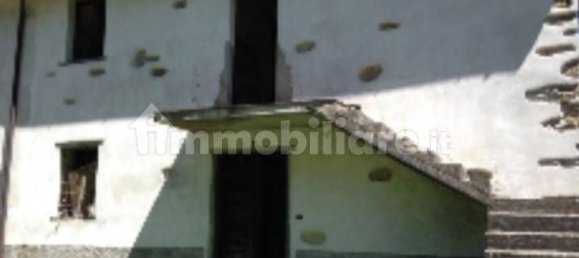 6-Zimmer Haus in Gallicano, Italy, Nr. 255748 2