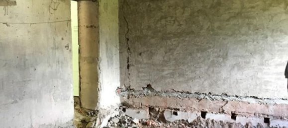 6-Zimmer Haus in Gallicano, Italy, Nr. 255748 5