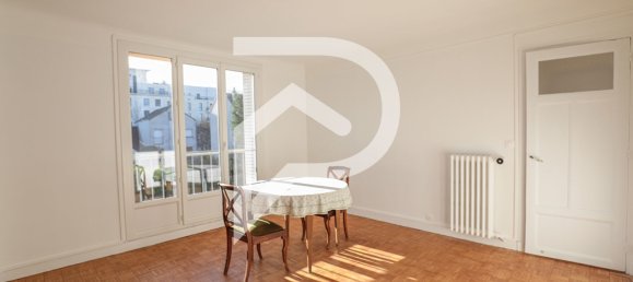 3 bedrooms Apartment in Clamart, France No. 170483 3