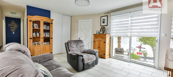 3 bedrooms House in Saint-Gilles-Croix-de-Vie, France No. 281249 5