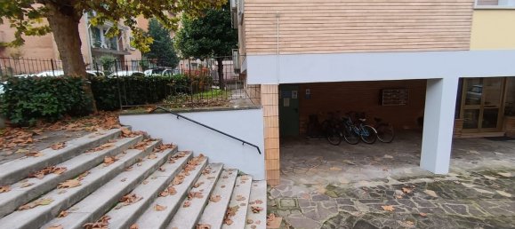 3 rooms Apartment in Bologna, Italy No. 24029 20