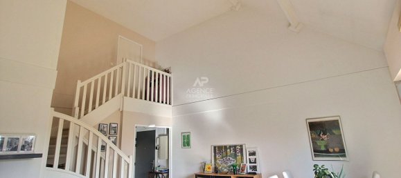 2 bedrooms Duplex in Verneuil-sur-Seine, France No. 131913 3