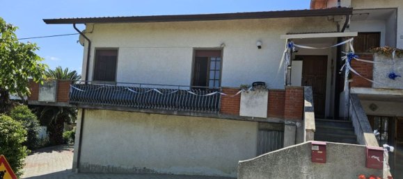 7 rooms Apartment in Montecalvo in Foglia, Italy No. 96636 6