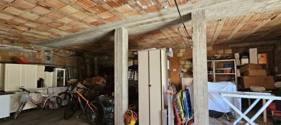 7 rooms Apartment in Montecalvo in Foglia, Italy No. 96636 17