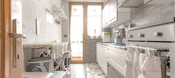 2 bedrooms Apartment in Rome, Italy No. 338492 11