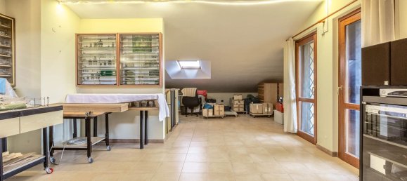 4 rooms Duplex in Rome, Italy No. 74502 27