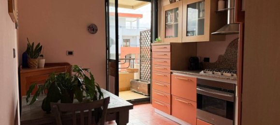 3-salle Appartement à Cagliari, Italy No. 43445 18