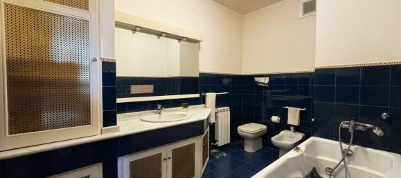 3-salle Appartement à Cagliari, Italy No. 43445 62