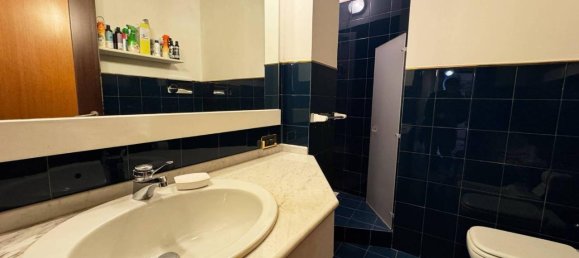 3-salle Appartement à Cagliari, Italy No. 43445 40