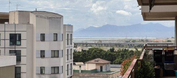 3-salle Appartement à Cagliari, Italy No. 43445 30