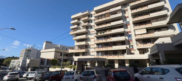 3-salle Appartement à Cagliari, Italy No. 43445 81
