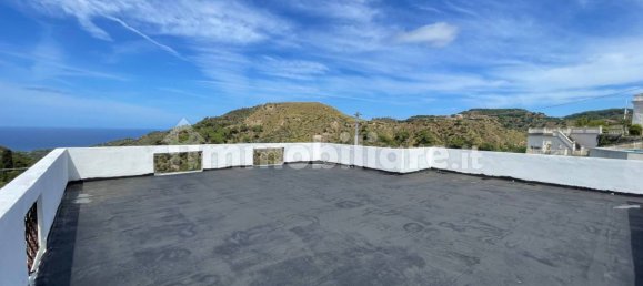 3 bedrooms Apartment in Messina, Italy No. 360974 23