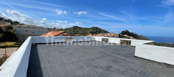 3 bedrooms Apartment in Messina, Italy No. 360974 19