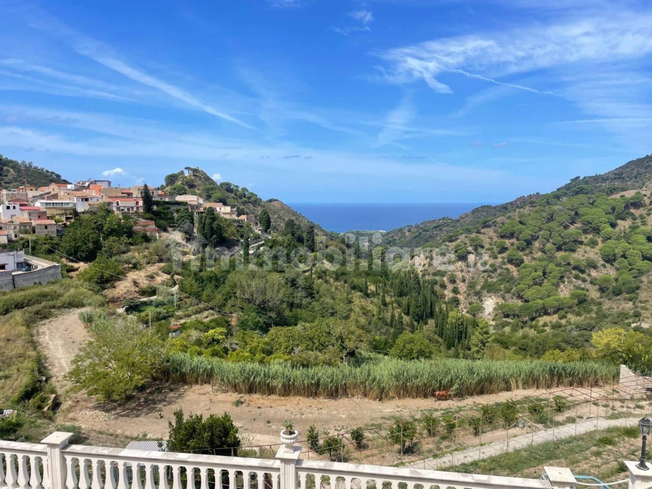 3 bedrooms Apartment in Messina, Italy No. 360974