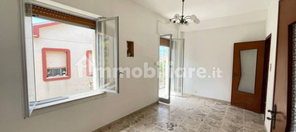 3 bedrooms Apartment in Messina, Italy No. 360974 24