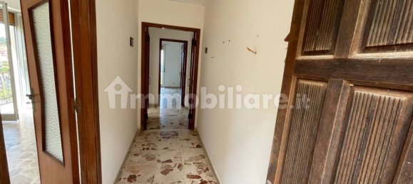 3 bedrooms Apartment in Messina, Italy No. 360974 20