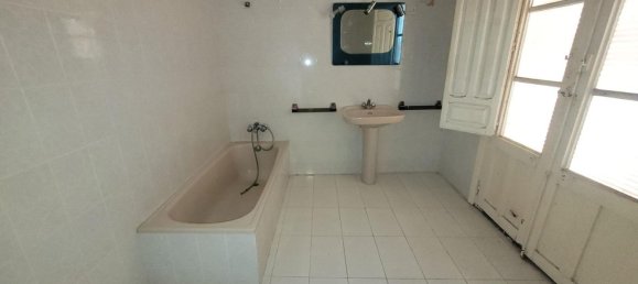 14 bedrooms House in Ariza, Spain No. 29009 58