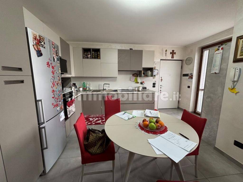 3 Schlafzimmer Wohnung in Pozzuolo Martesana, Italy, Nr. 276249