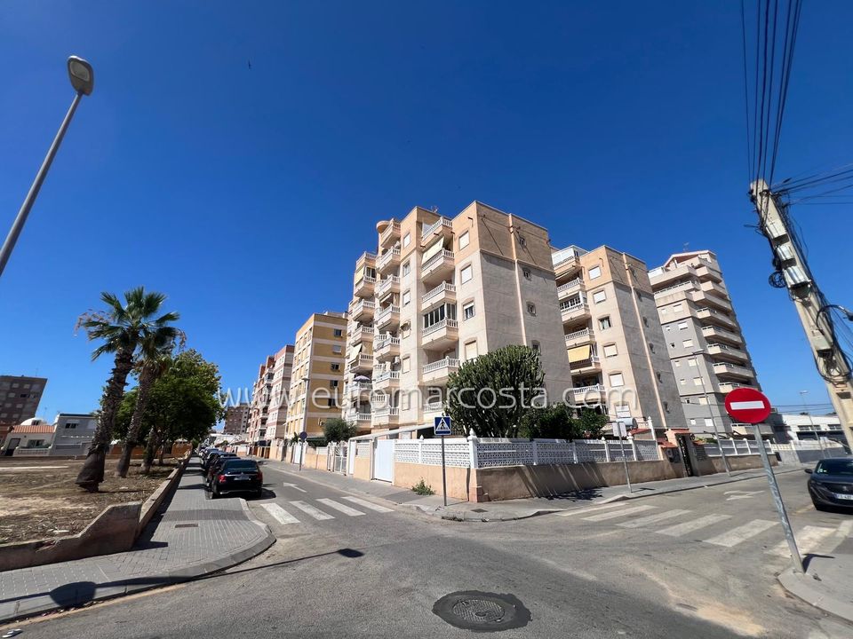 2 Schlafzimmer Wohnung in Torrevieja, Spain, Nr. 179534