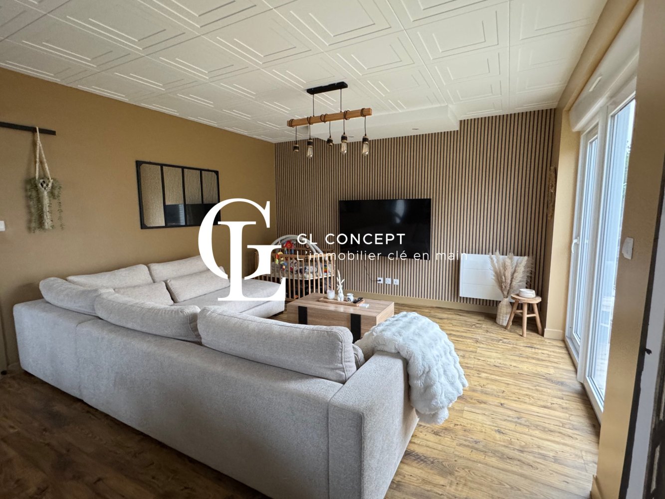 2 bedrooms House in Bruay-la-Buissiere, France No. 211708