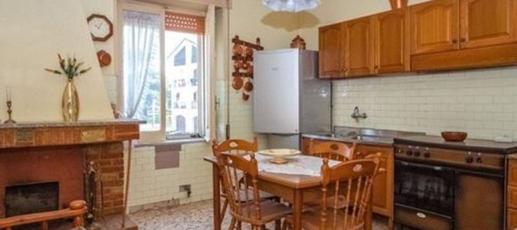 5 bedrooms Apartment in Pietramelara, Italy No. 325693 3